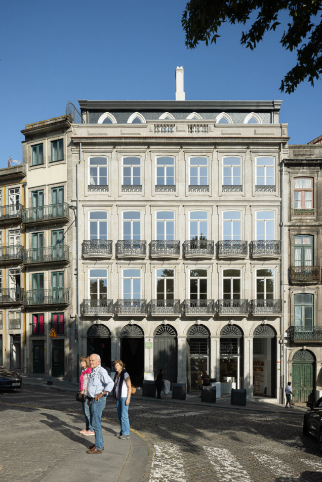 Edifício de Mouzinho da Silveira w Porto